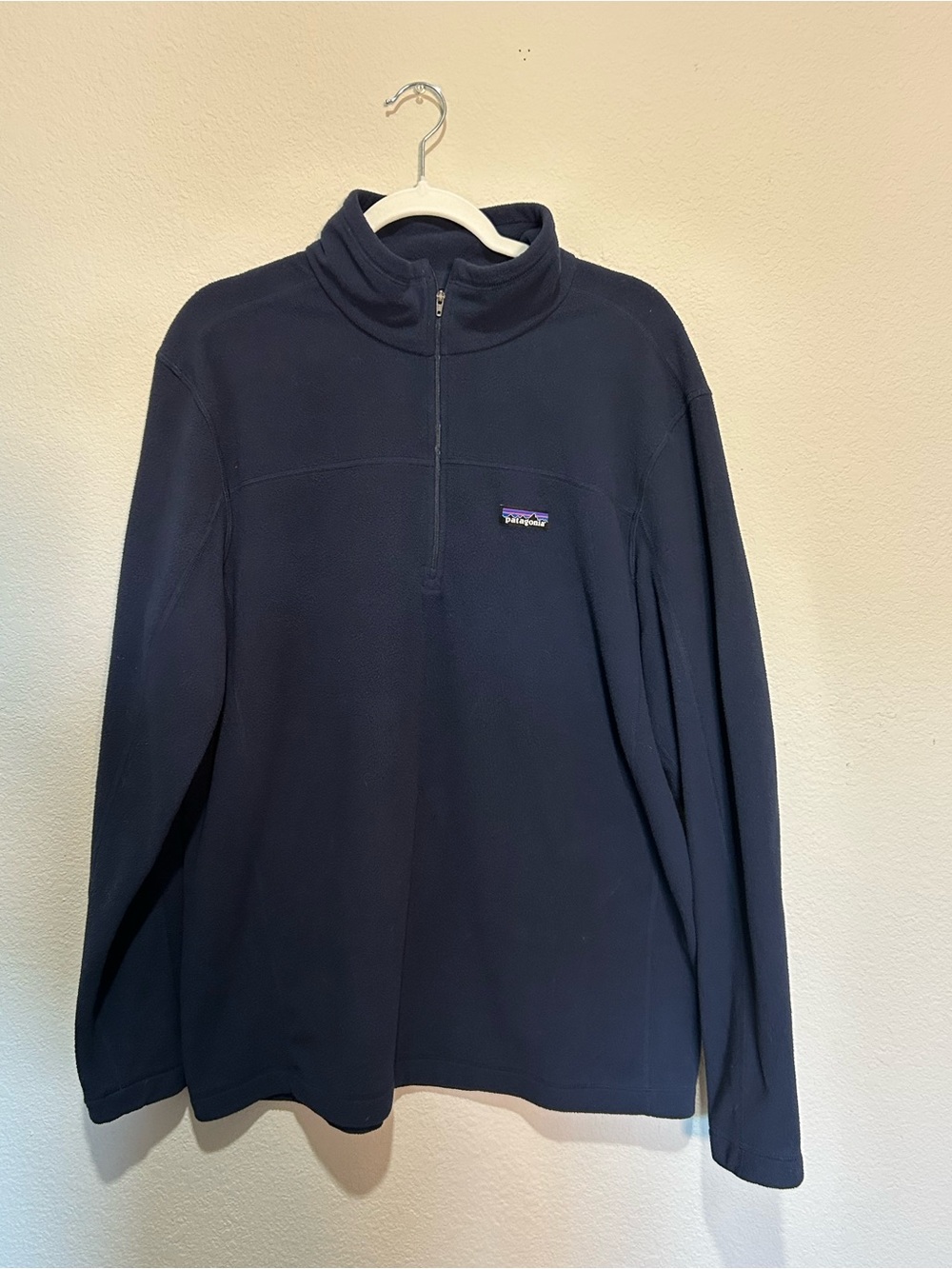 Patagonia Men’s Navy Half-Zip Fleece Pullover